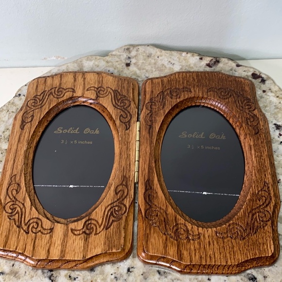 Vintage Solid Oak Wooden Engraved Standing Double Oval Picture Frame 3.5x5 - Picture 5 of 11